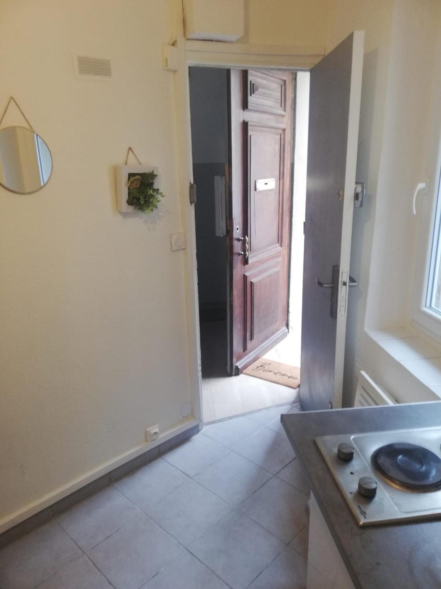 Le Mini Longchamp Apartment มาร์กเซย ภายนอก รูปภาพ